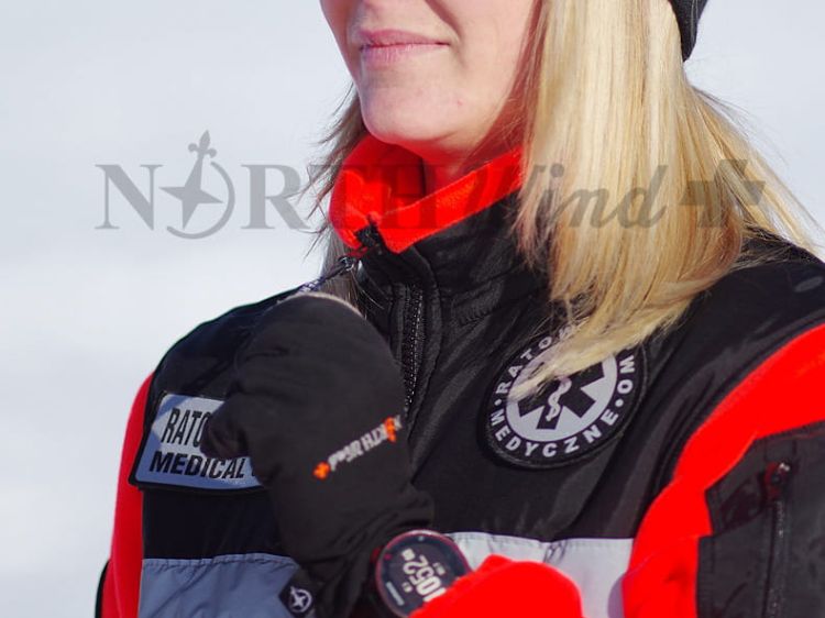 Polar ratowniczy North-Wind FLUO z kompletem emblematów odblaskowych na rzep