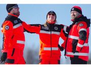 Polar ratowniczy North-Wind FLUO z kompletem emblematów odblaskowych na rzep