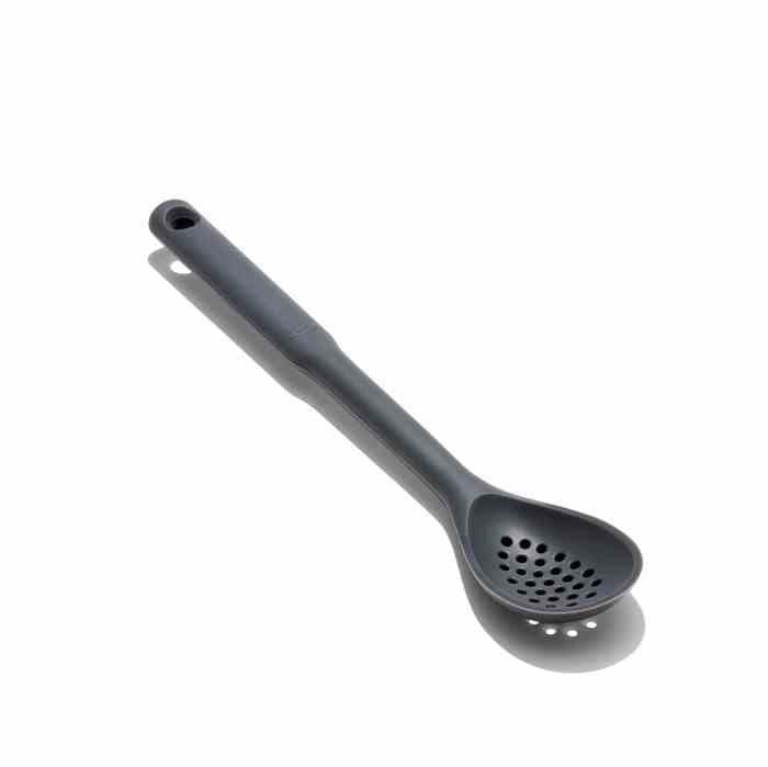 Łyżka cedzakowa silikonowa czarna, Good Grips / OXO