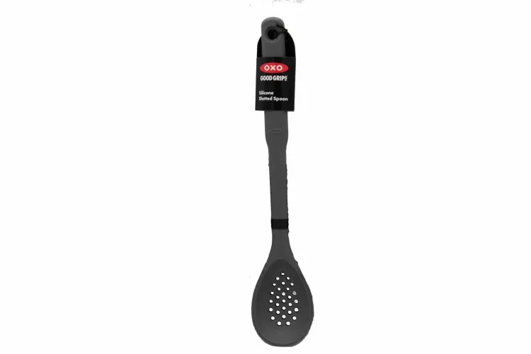 Łyżka cedzakowa silikonowa czarna, Good Grips / OXO