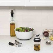 Shaker do dressingu 236ml  Czarny, Good Grips / OXO