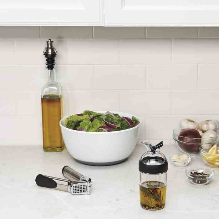 Shaker do dressingu 236ml  Czarny, Good Grips / OXO