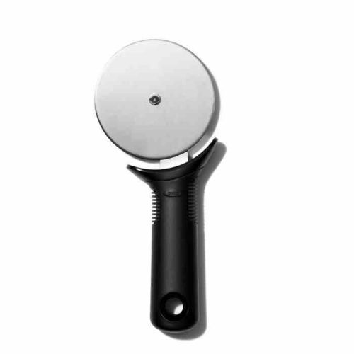 Nóż do pizzy czarny, Good Grips / OXO
