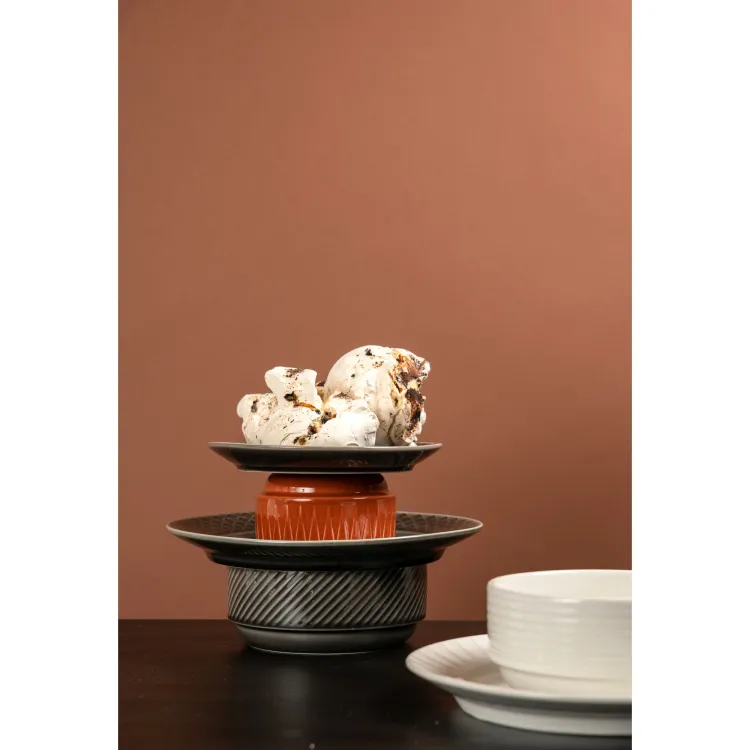 Talerz, biały, ceramika, śred. 27,5 cm Coffee & More / Sagaform