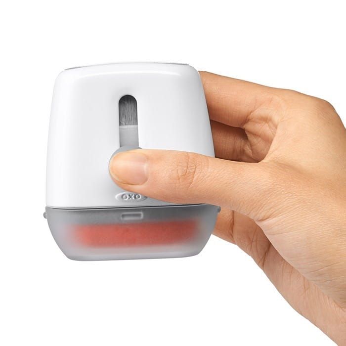 Czyścik do laptopów 2 w 1 - Good Grips / OXO