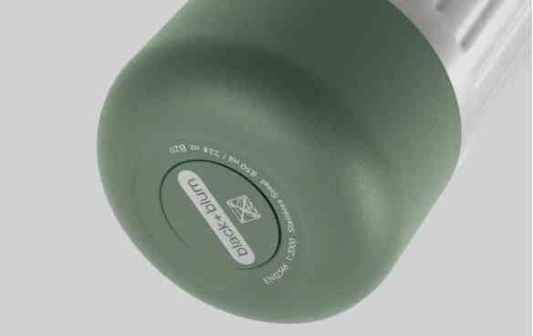 Butelka stalowa EXPLORER 850ml. oliwkowa / Black+Blum