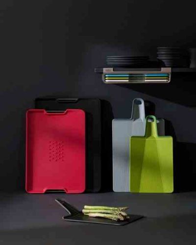 Deska L Cut&Carve Plus, czerwona / Joseph Joseph