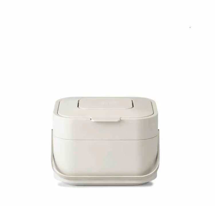 Kompostownik z filtrem Stack IntelligentWaste / Joseph Joseph