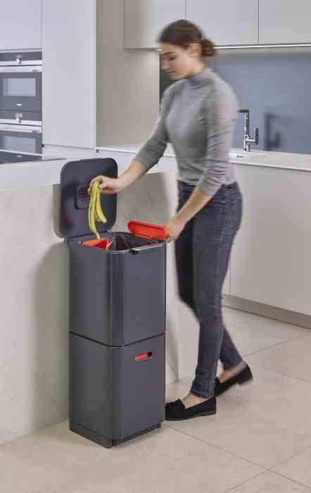 Kosz do segregacji 40l Totem Compact, grafito / Joseph Joseph