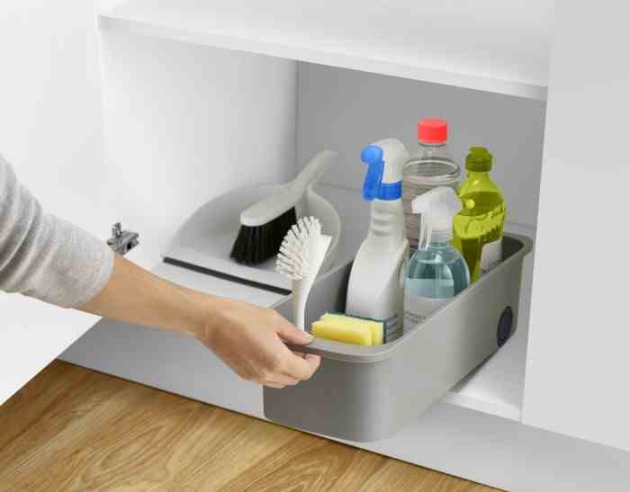 Organizer na środki czystości, CupboardStore / Joseph Joseph