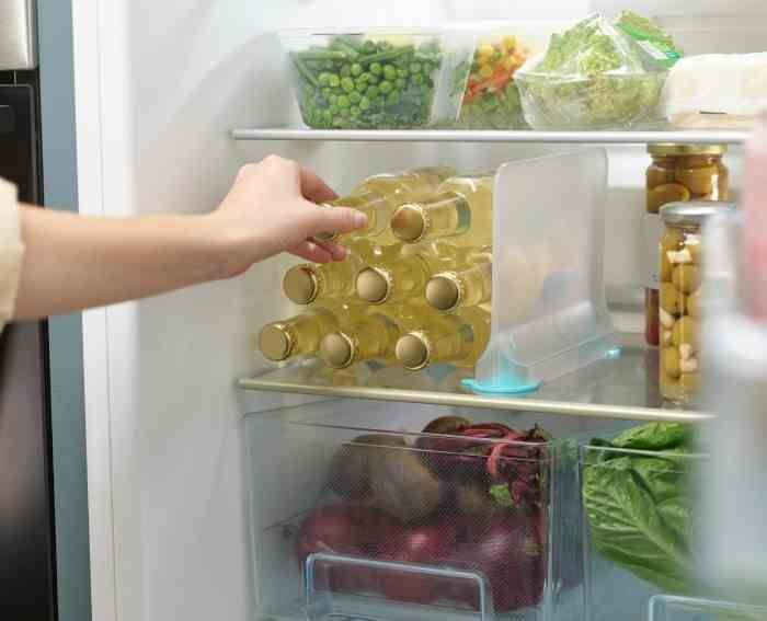 Podpórka/separator do lodówki FridgeStore / Joseph Joseph