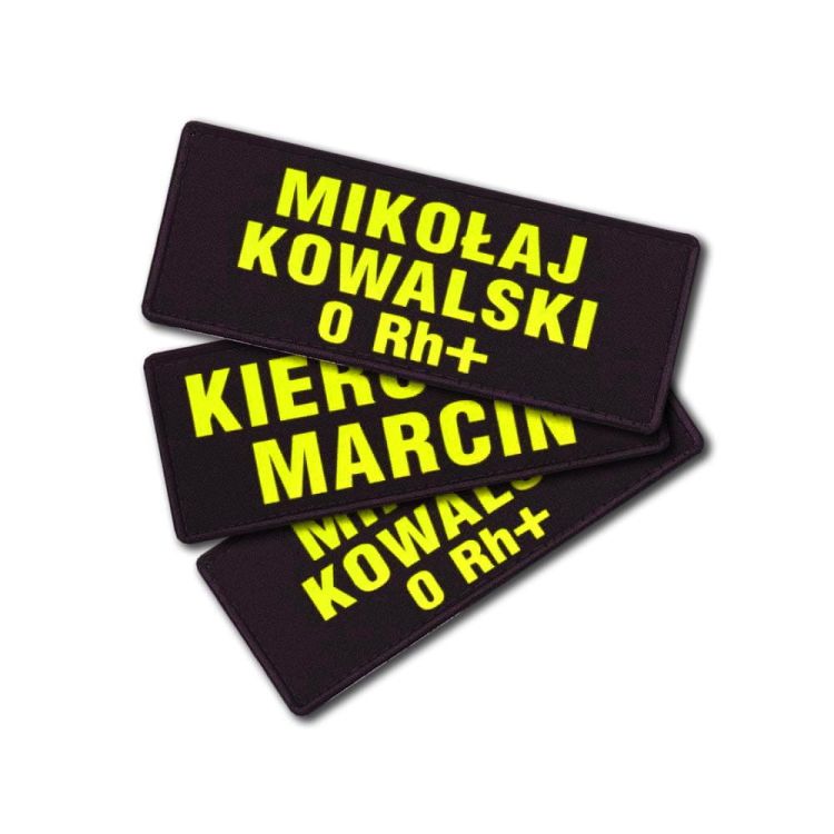 Imiennik YELLOW FLUO tło czarne 1-3 linijki tekstu na rzepie 13 x 5 cm