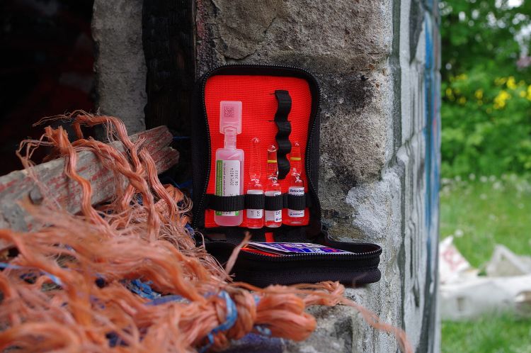 Ampularium mini z rzepem Cordura czarne
