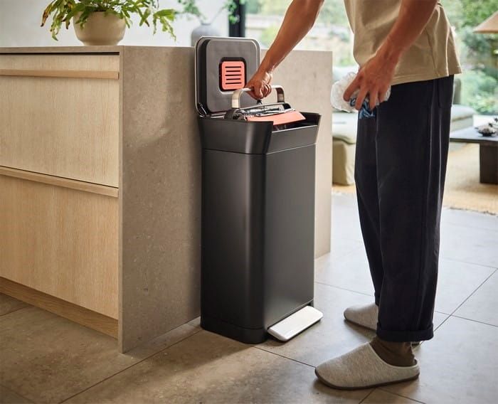 Kosz na śmieci Titan 30 l / Joseph Joseph