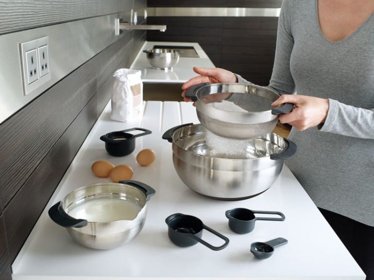 Zestaw misek i miarek Nest  9 Plus Steel 100 / Joseph Joseph
