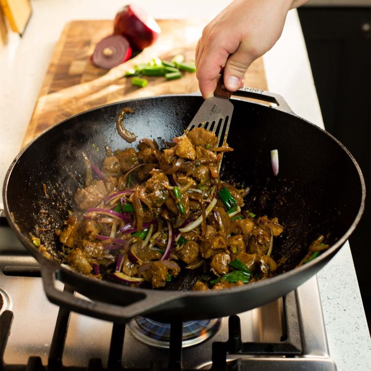 Wok żeliwny 35 cm / Lodge