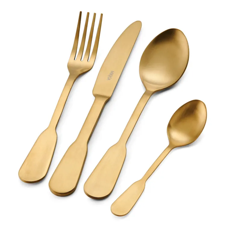 Komplet złotych sztućców SOHO GOLD 16 el. / Mikasa