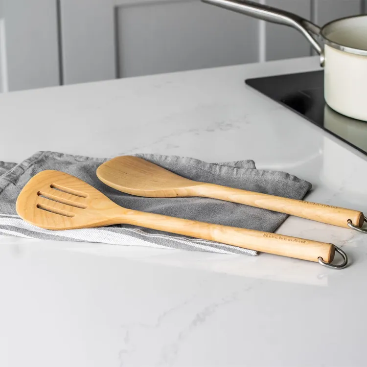 Łopatka drewniana z otworami CORELINE Birch / KitchenAid
