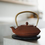 Dzbanek żeliwny Linhai 1.1L czerwony / Bredemeijer