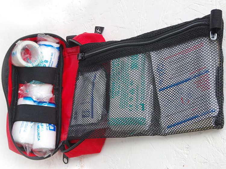 Mini Apteczka osobista AOMini Cordura odblaskowa - czerwona