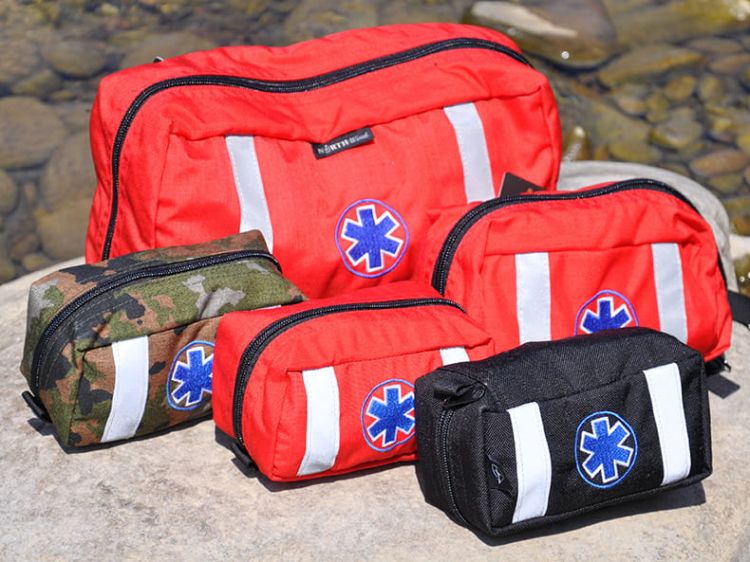 Mini Apteczka osobista z wyposażeniem AOMini Cordura odblaskowa - czerwona