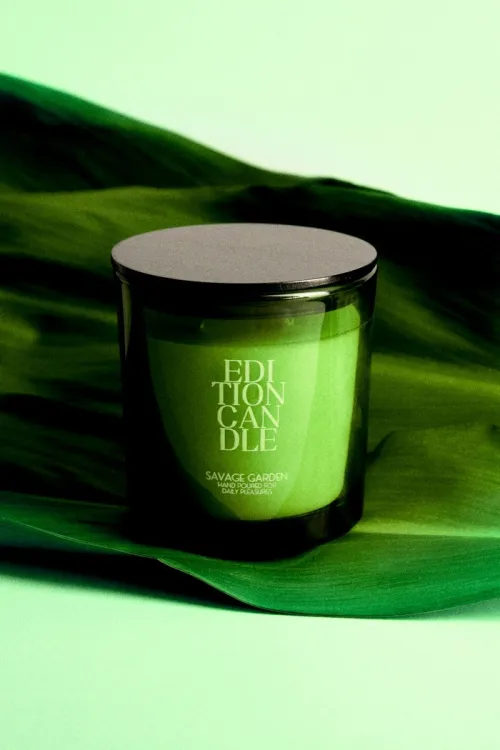 Świeca zapachowa 340g. Savage Garden / Edition Fragrances