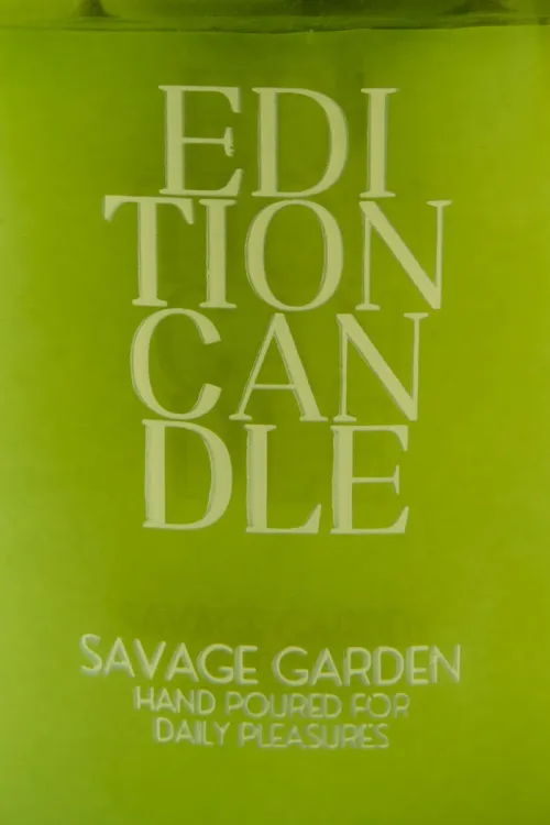 Świeca zapachowa 340g. Savage Garden / Edition Fragrances