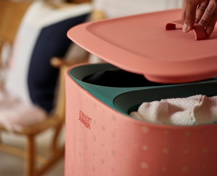Kosz podwójny na pranie 60l. Tota, koral / Joseph Joseph