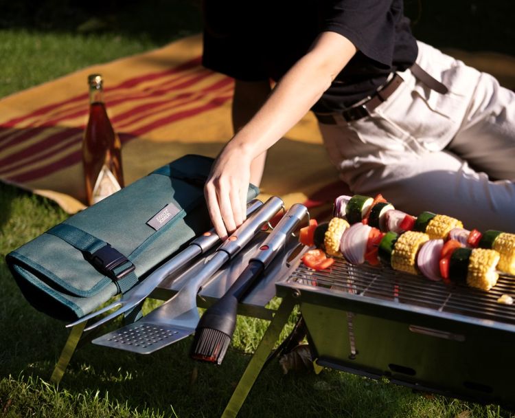Widelec do BBQ GrillOut / Joseph Joseph