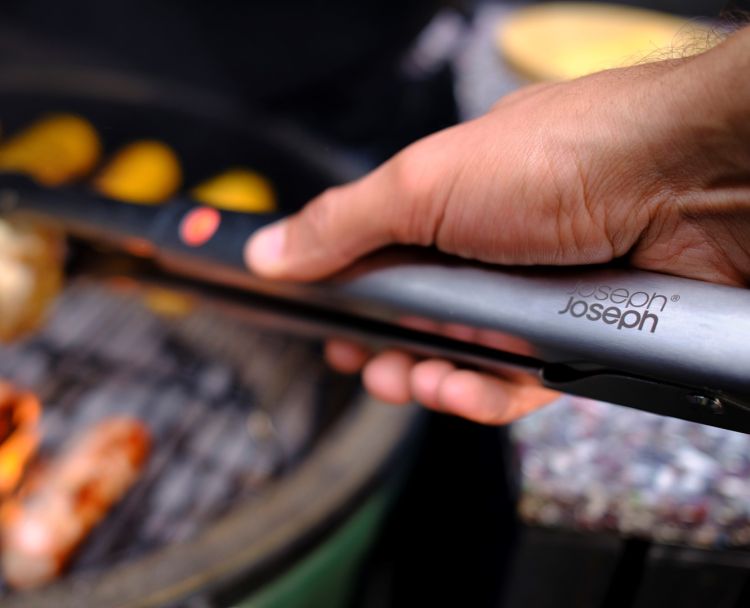 Szczypce do BBQ GrillOut / Joseph Joseph