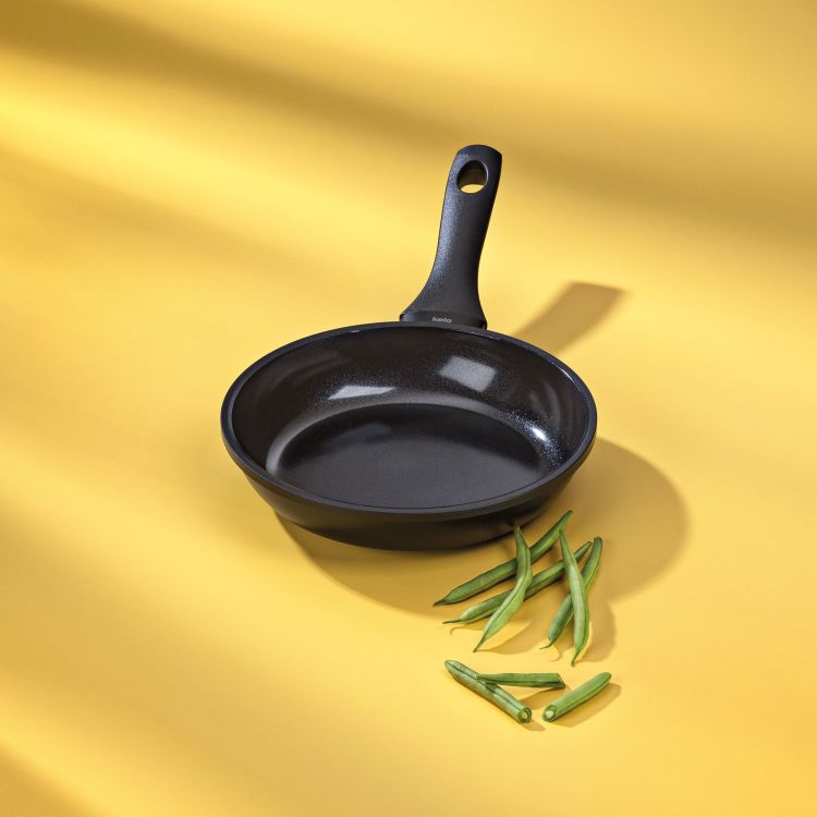 Patelnia z ceramiczną powłoką nieprzywierającą Kela Atura, śred. 24 cm