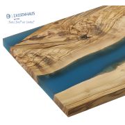 Deska do serwowania Zassenhaus, drewno oliwne/żywica epoksydowa, 45 x 22 cm, niebieska