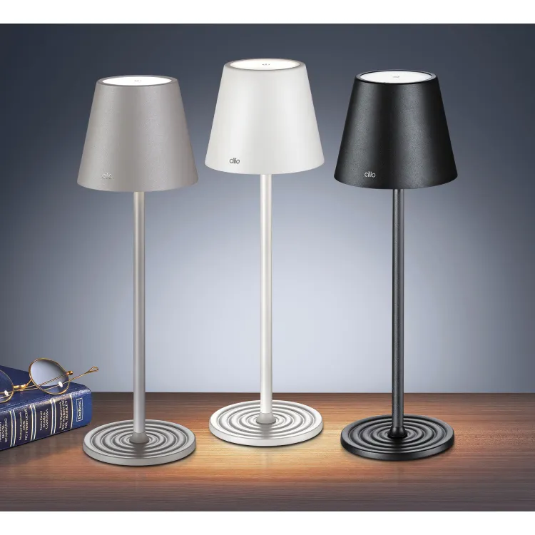 Lampka stołowa ładowana przez USB Sole Cilio, 3 poziomy jasności, śred. 11 x 35 cm