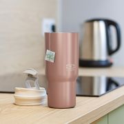Travel Mug kubek termiczny 0,6 l Pink Moka / Monbento