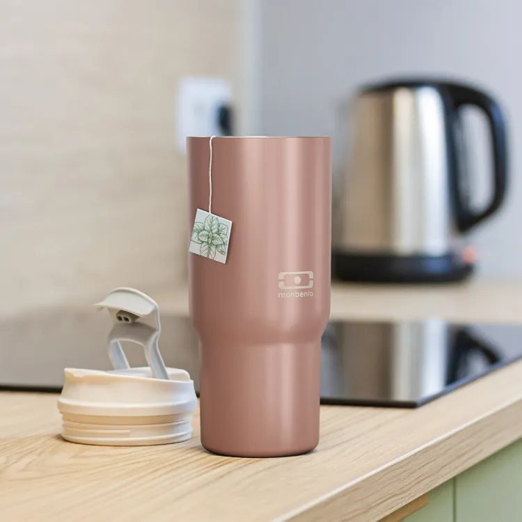 Travel Mug kubek termiczny 0,6 l Pink Moka / Monbento