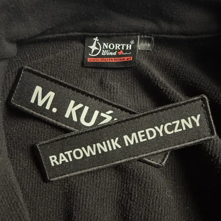 Imiennik wąski odblaskowy na rzepie 12 x 3 cm