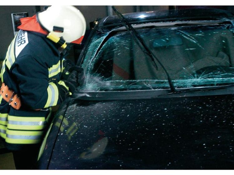 Nóż scyzoryk ratowniczy Victorinox Rescue Tool - 15 funkcji