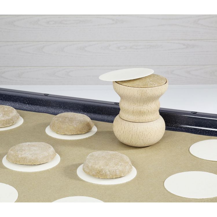 Przyrząd Küchenprofi NÜRNBERG do formowania pierników, drewno bukowe, śred. 7 cm