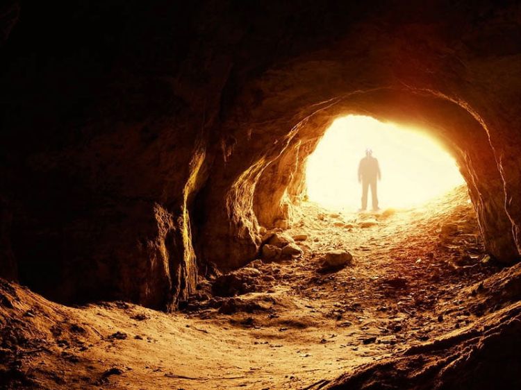 Latarka czołowa LEDLENSER MH4 czarna