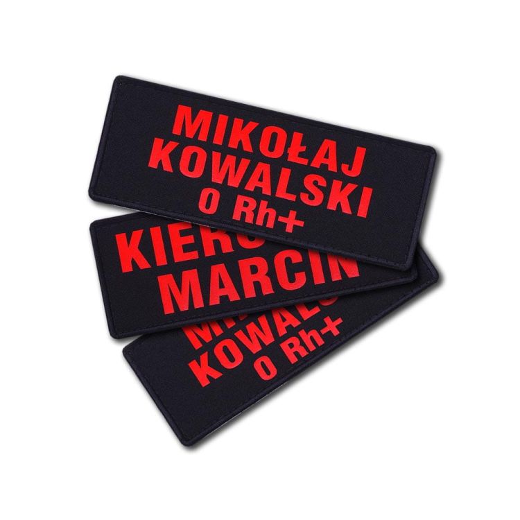 Imiennik FLUO tło czarne 1-3 linijki tekstu na rzepie 13 x 5 cm