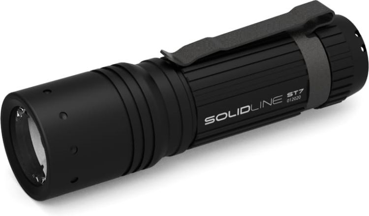 Latarka Ledlenser Solidline ST7 Black