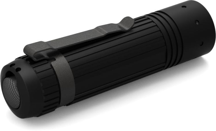 Latarka Ledlenser Solidline ST6 Black